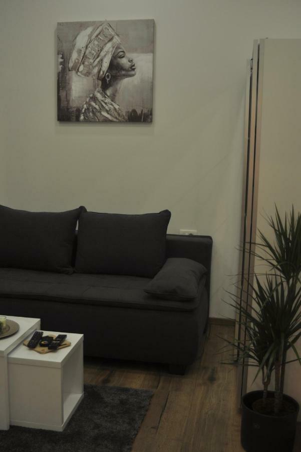 Home2 Apartment *