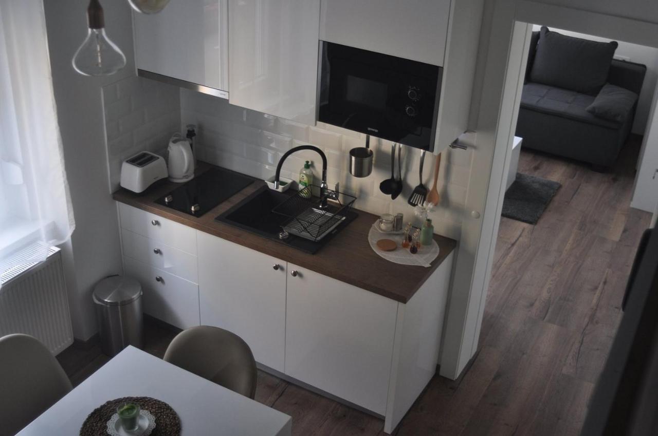 Home2 *